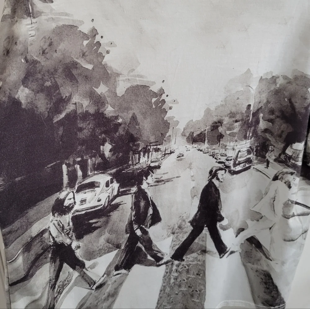 Beatles V-Neck Street-Scene Graphic Tee Abbey Road Washed Monochrome Black White - Picture 3 of 10